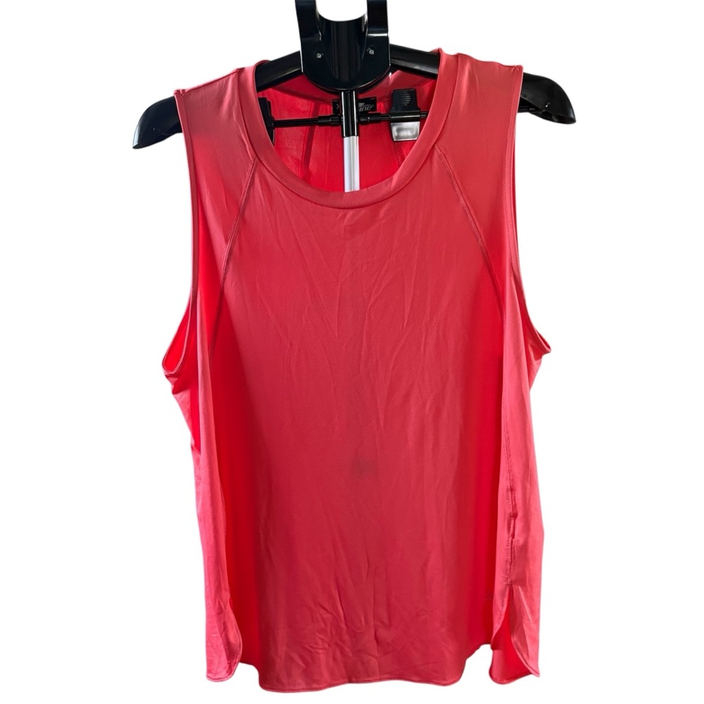 Crane Women's salmon  Sleeveless Top